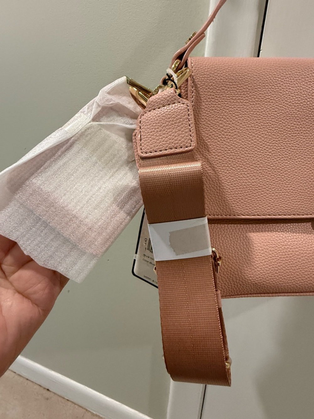 Laundry by Shelli Segal Women's Pink Shoulder Bag - Elegant Pearl Accent - Picture 4 of 9